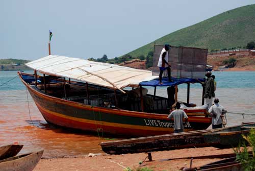 Kibwanaqua, Live Tropical fish boat.